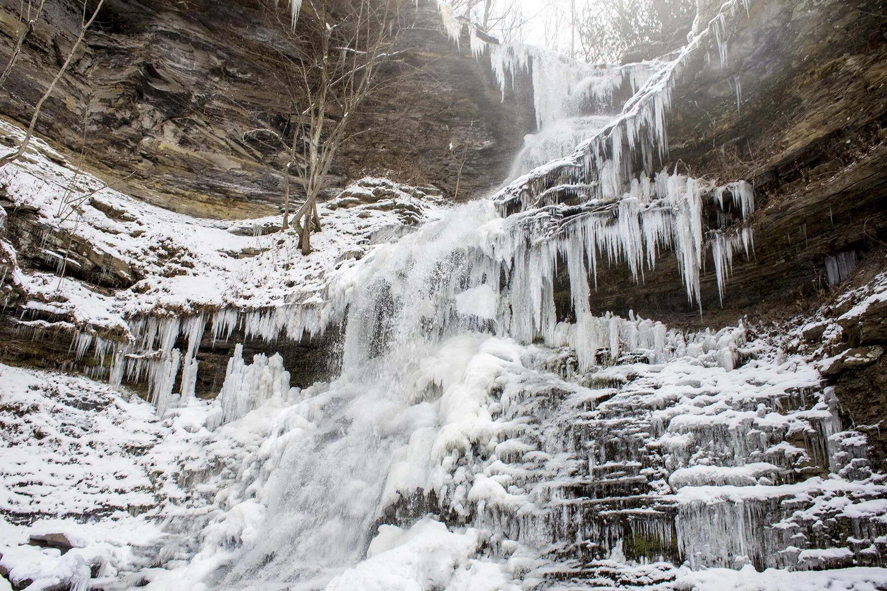 Cathedrall Falls Ranked Stunning Frozen Waterfall in North America