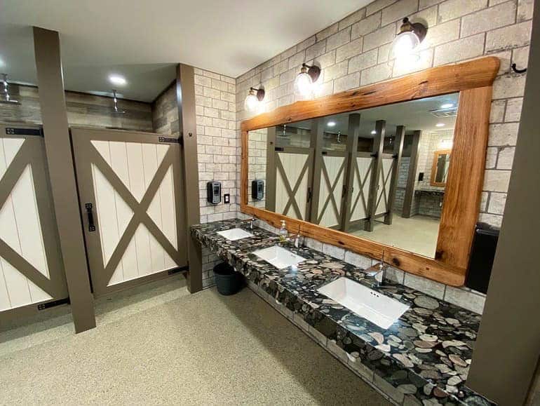 Legacy gallery image: Bathroom 1