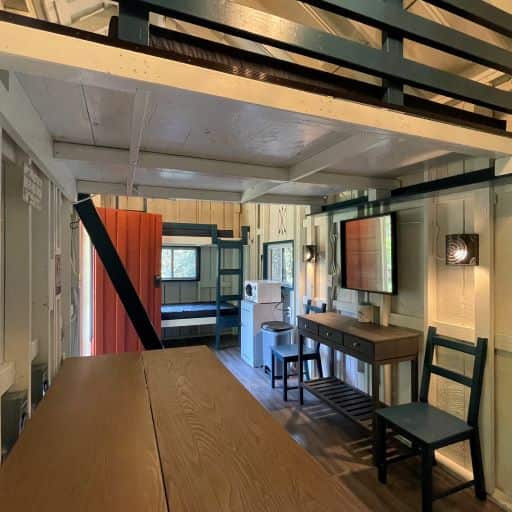 Legacy gallery image: Rustic Big Family Cabin Other Direction
