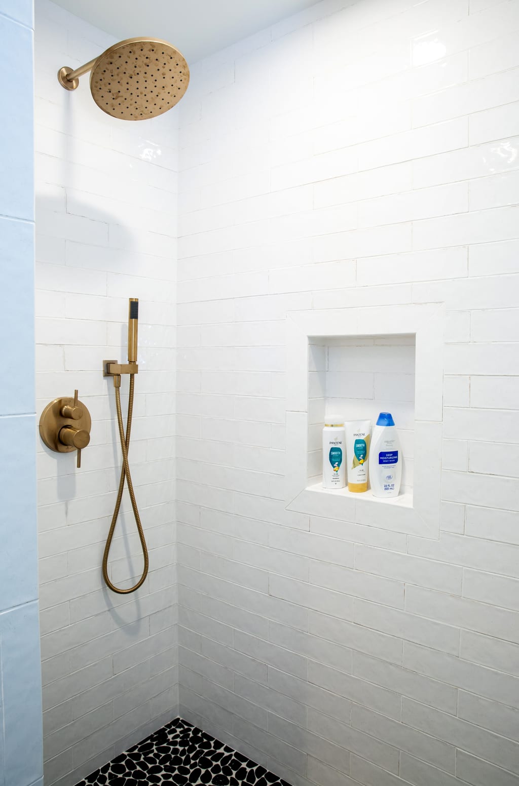 Abbey Road Shower – A Beetles Themed Creekside Cabin