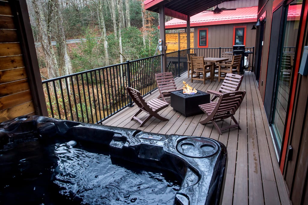 Take Me Home premium cabin hot tub deck